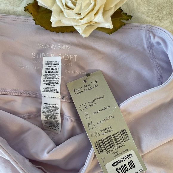 New with tag SWEATY BETTY SUPER SOFT YOGA LEGGING Mistflower Purple Bum sculptin - Picture 4 of 6